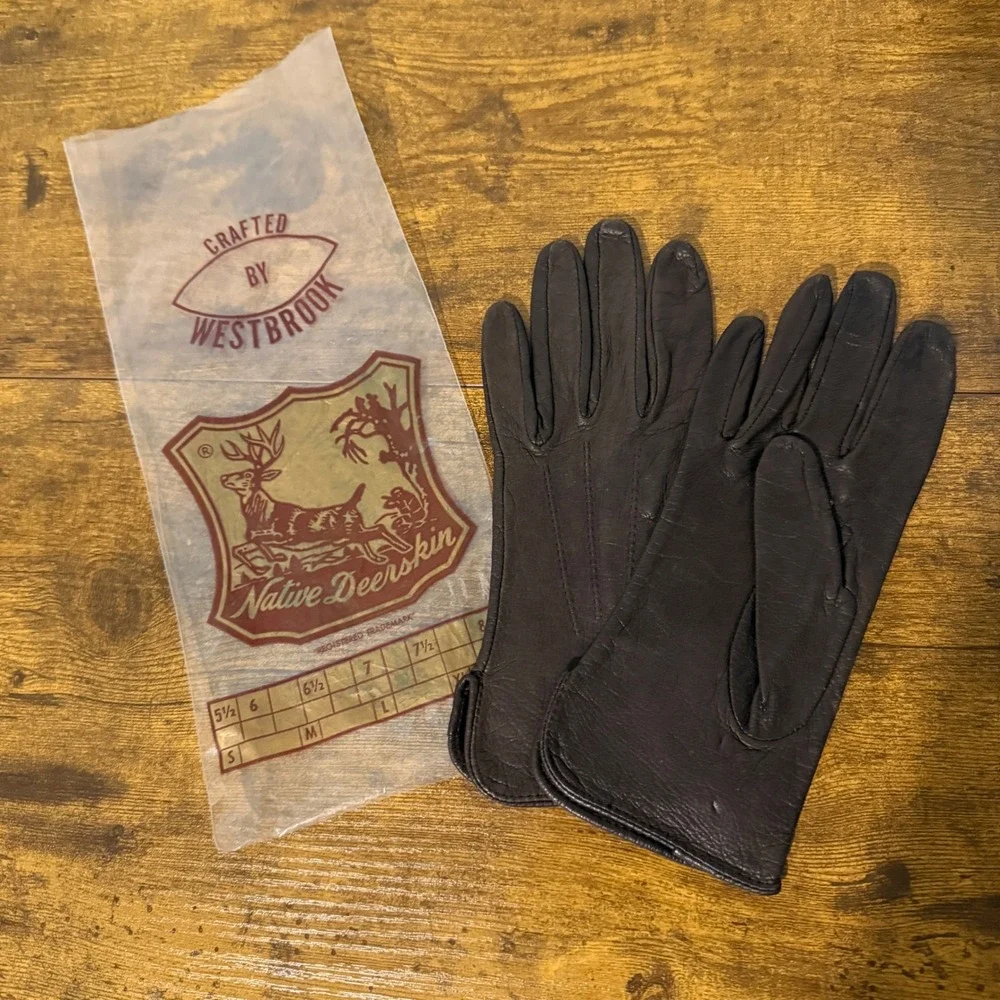 Vtg Westbrook Native Deerskin Leather Gloves Ladies 6.5 Brown USA Prop Costume